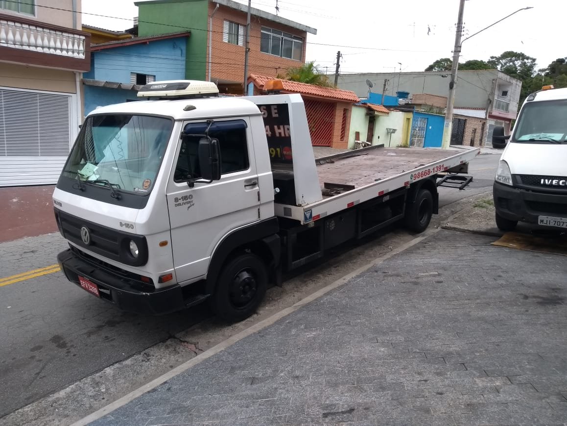vw-8-150-delivery-plus-guincho-1-1